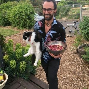 Meet your Posher, Adrian